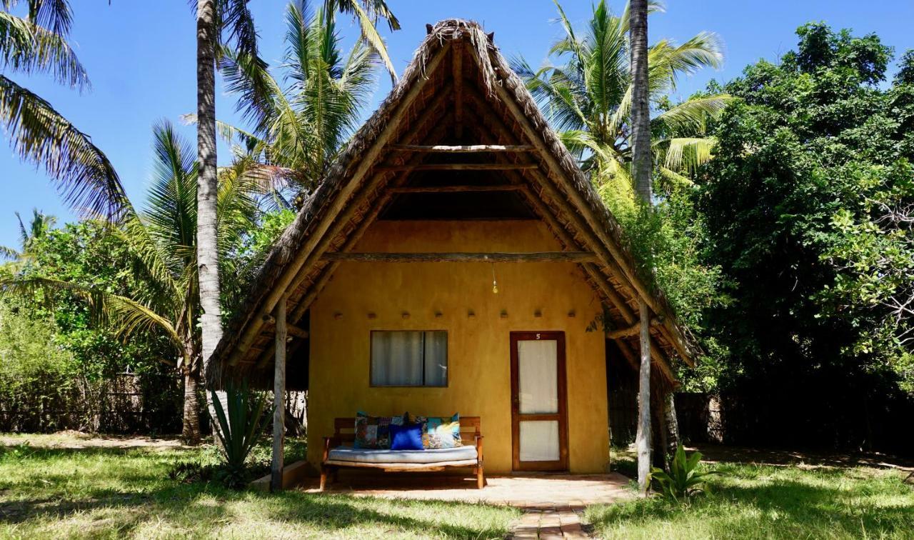 Turtle Cove Lodge And Yoga Shala Praia do Praia do Tofo Exterior foto
